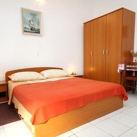 Apartments By The Sea Ubli, Lastovo - 8354 Uble 部屋 写真