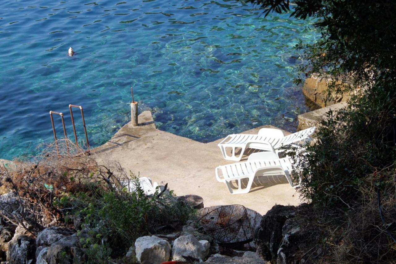 Apartments By The Sea Ubli, Lastovo - 8354 Uble エクステリア 写真