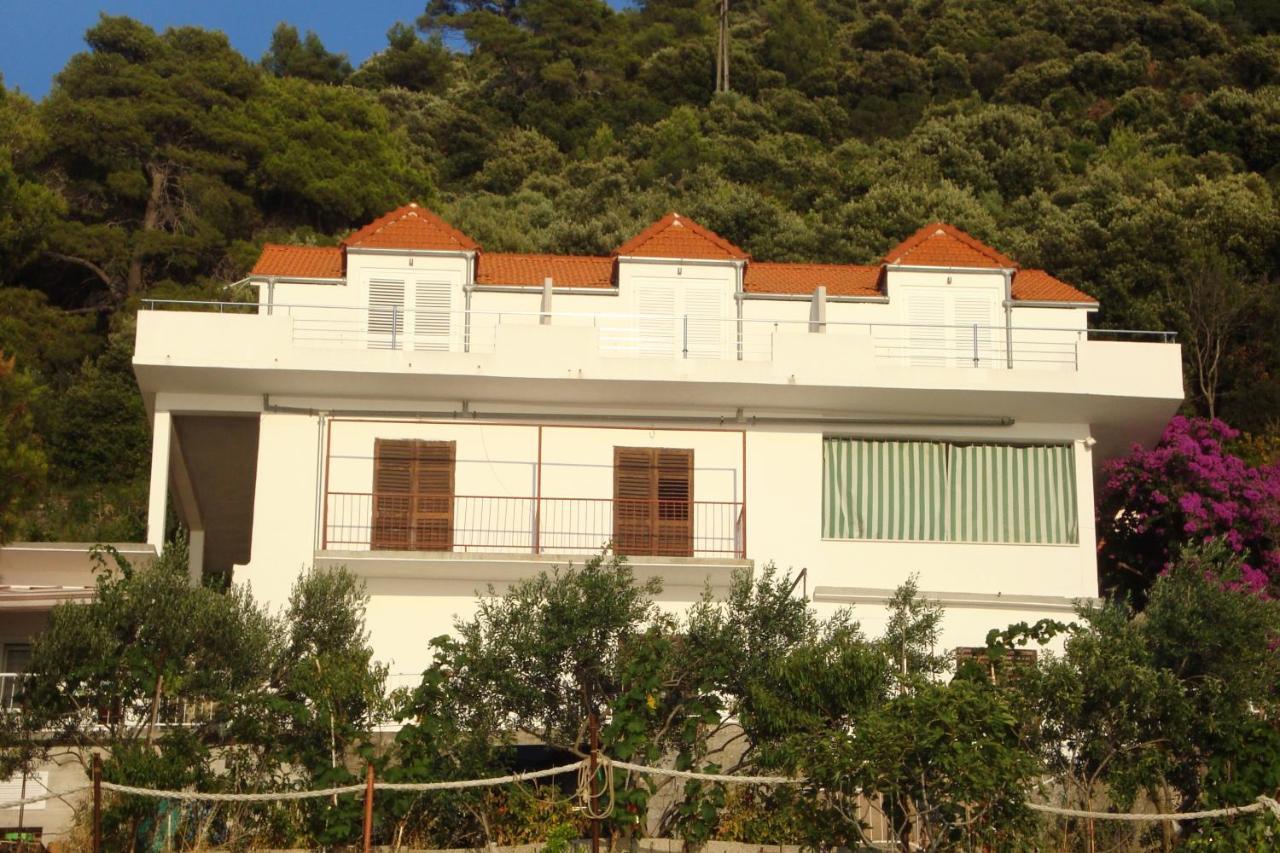 Apartments By The Sea Ubli, Lastovo - 8354 Uble エクステリア 写真