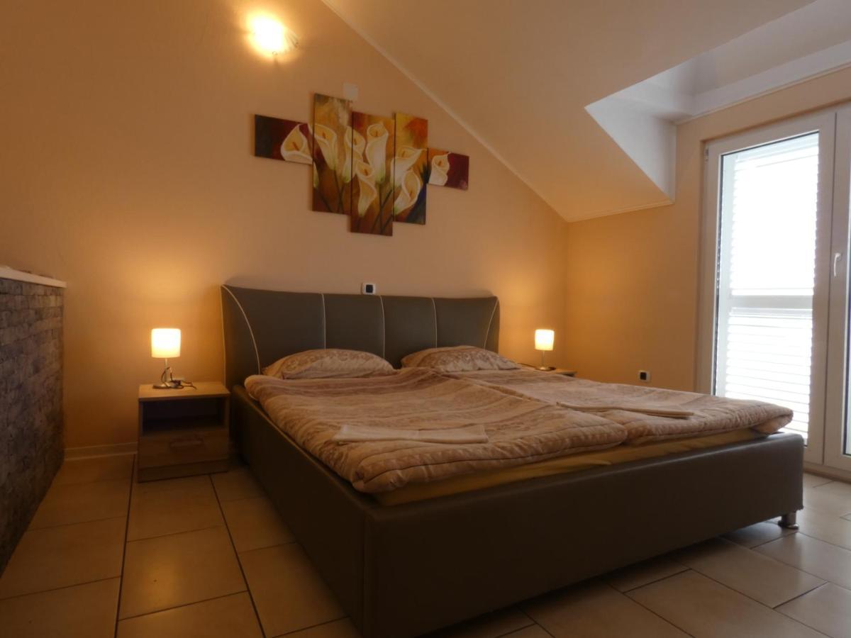 Apartments By The Sea Ubli, Lastovo - 8354 Uble エクステリア 写真