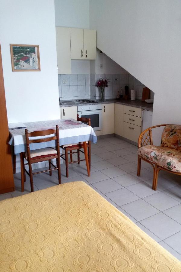 Apartments By The Sea Ubli, Lastovo - 8354 Uble エクステリア 写真