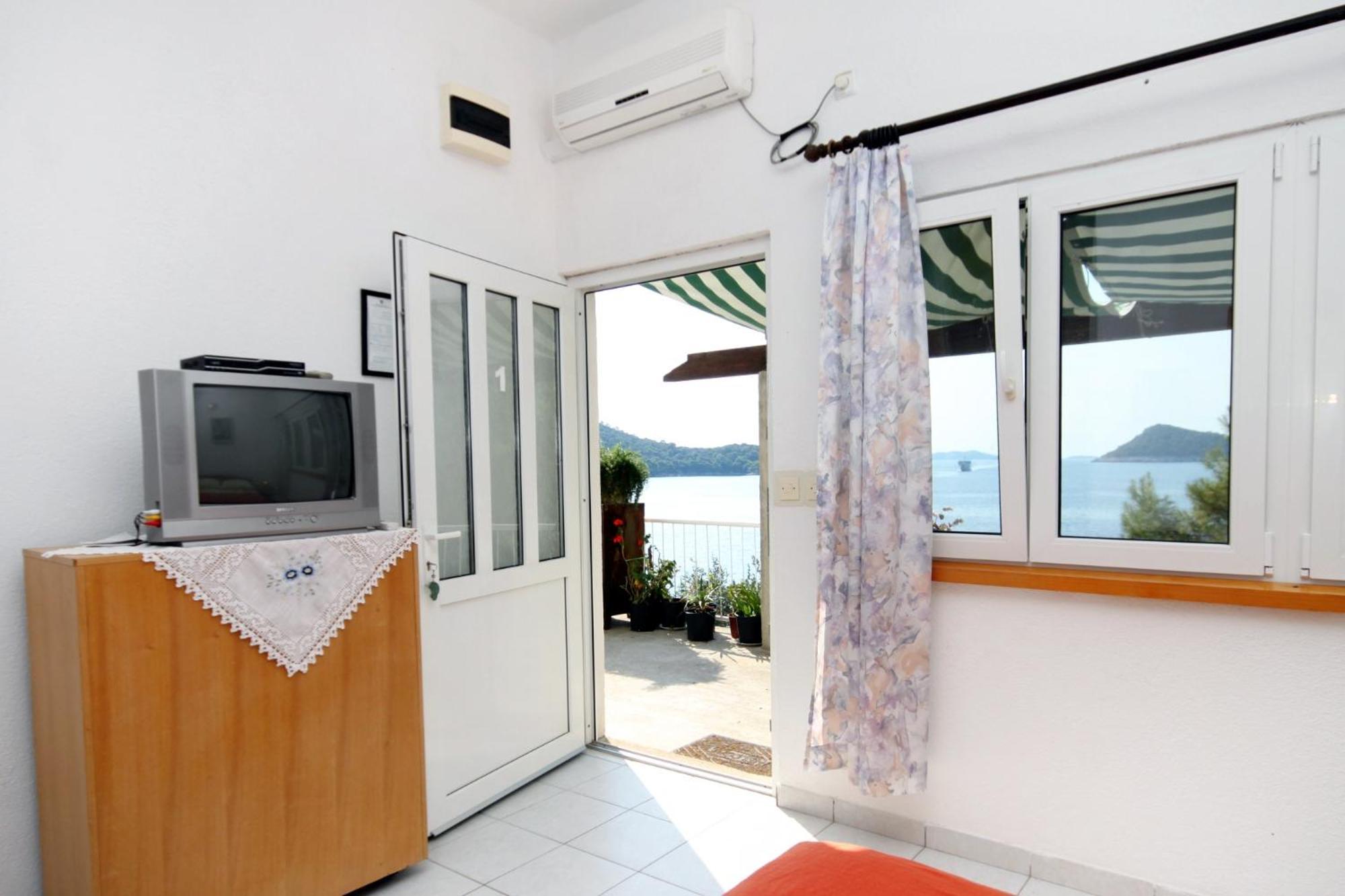 Apartments By The Sea Ubli, Lastovo - 8354 Uble 部屋 写真